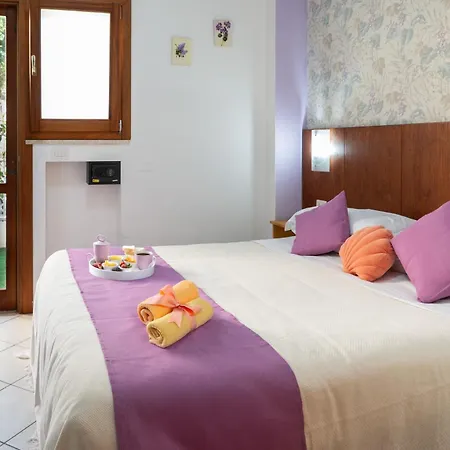 Guest house Glicine Sperlongaresort *